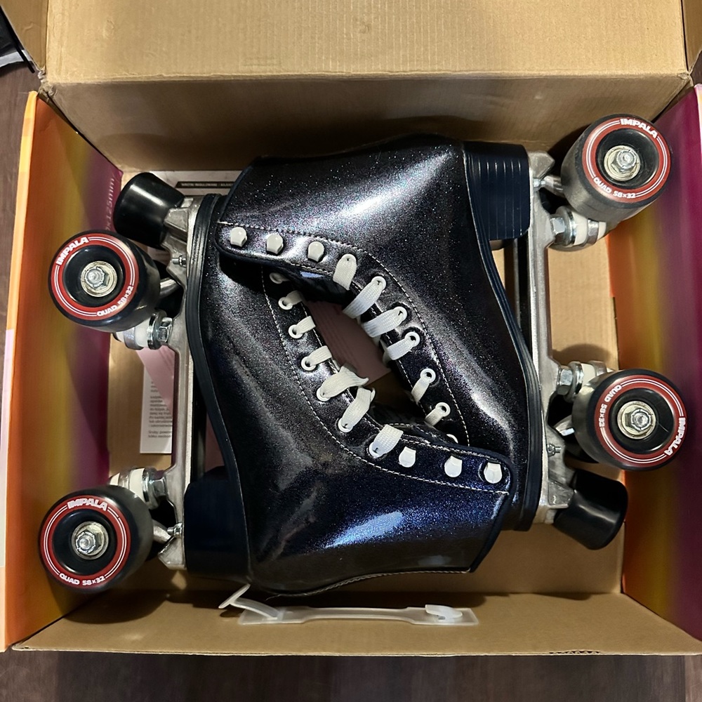 Size 7 Impala Midnight Skates